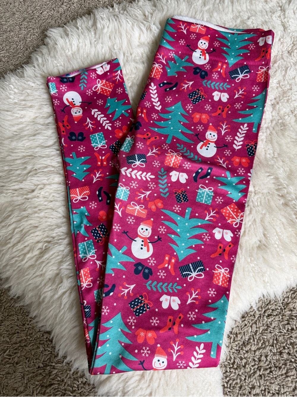 ⛄️ Fun Holiday Print Leggings | Festive Pink | S/M